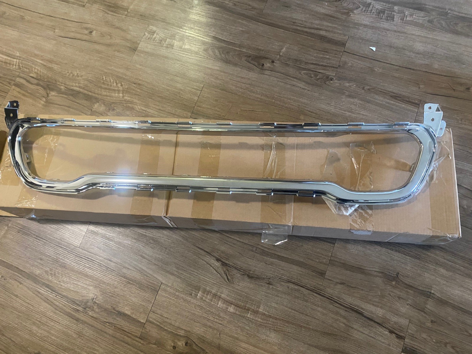 2014–2018 Jeep Cherokee Chrome Front Grille Surround Bezel Trim (Factory Mopar)