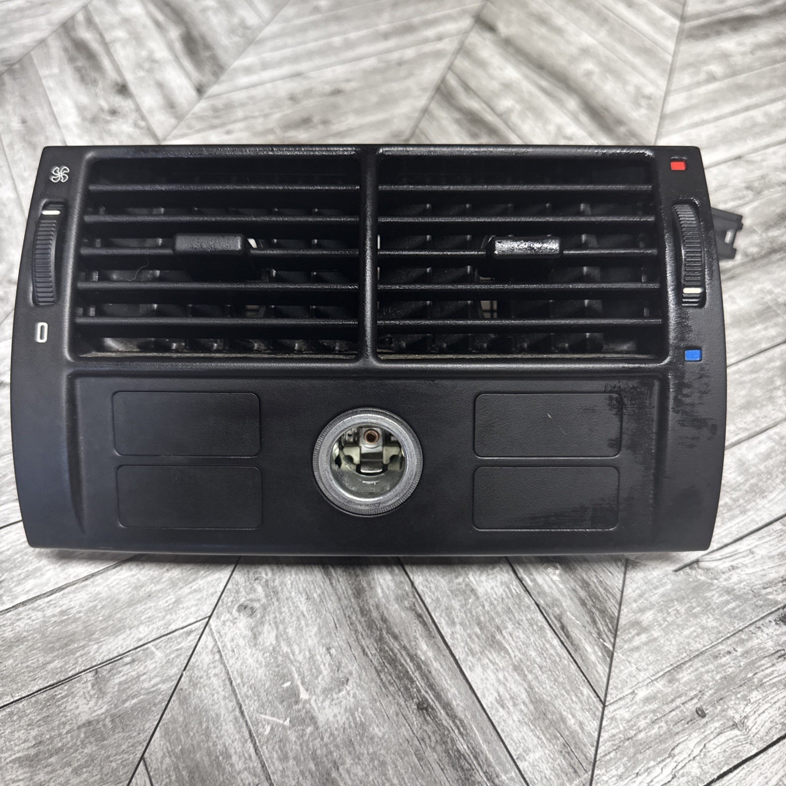 BMW X5 E53 Rear Center Console Rear Vent Grille Used OEM