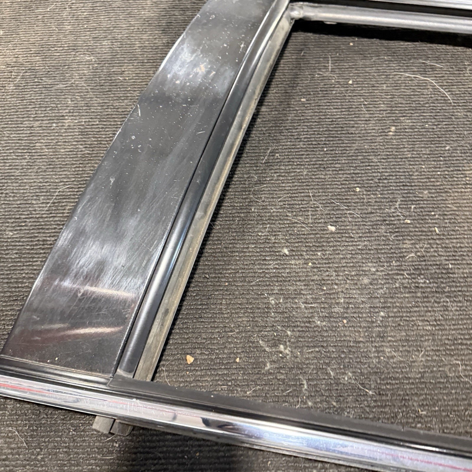 92-00 Lexus SC400 SC300 Right Door Exterior Window Trim Surround Frame