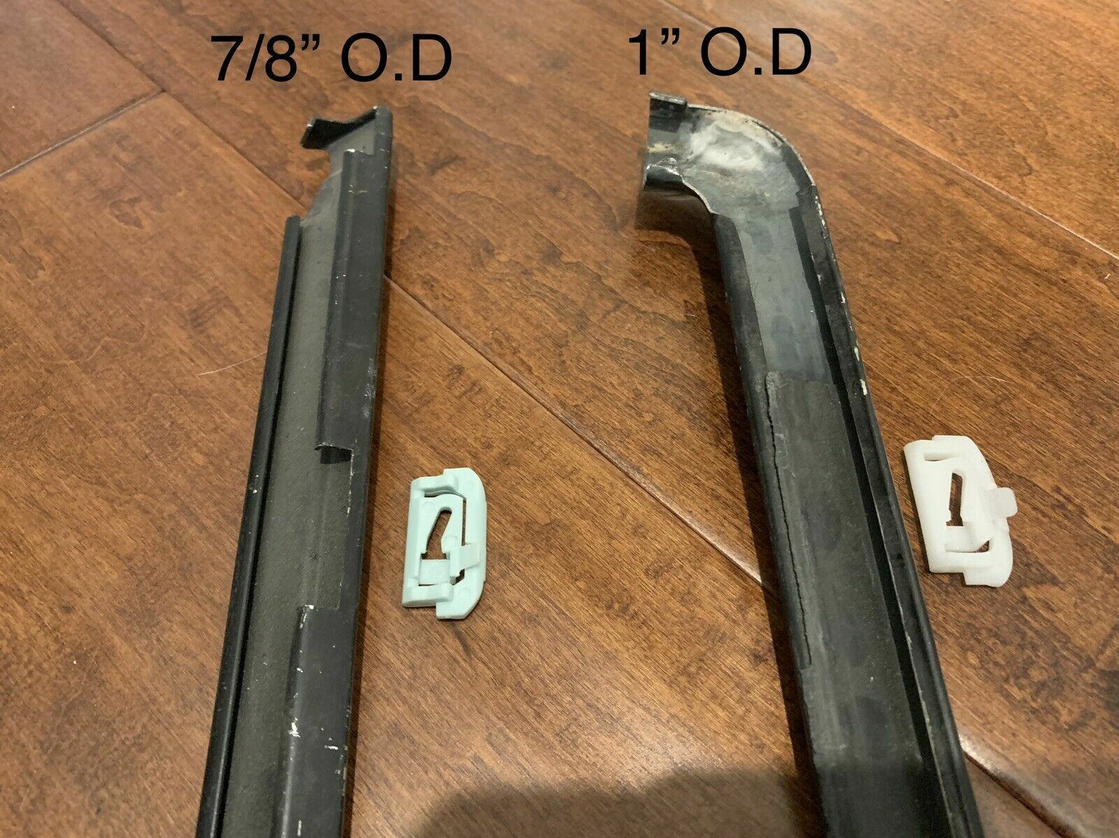 1975-1983 Malibu Exterior Glass Window Windshield Molding Trim Reveal Clips GM