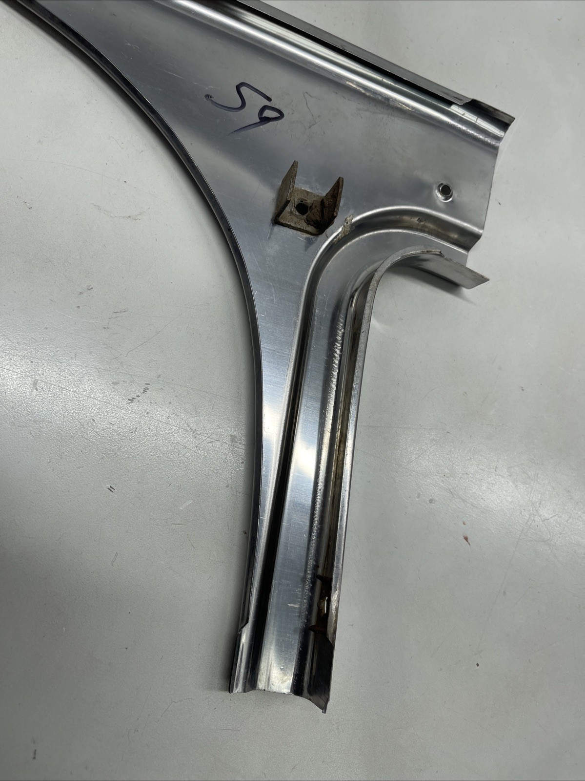 1959 60 El Camino LF Bed Corner Trim b3