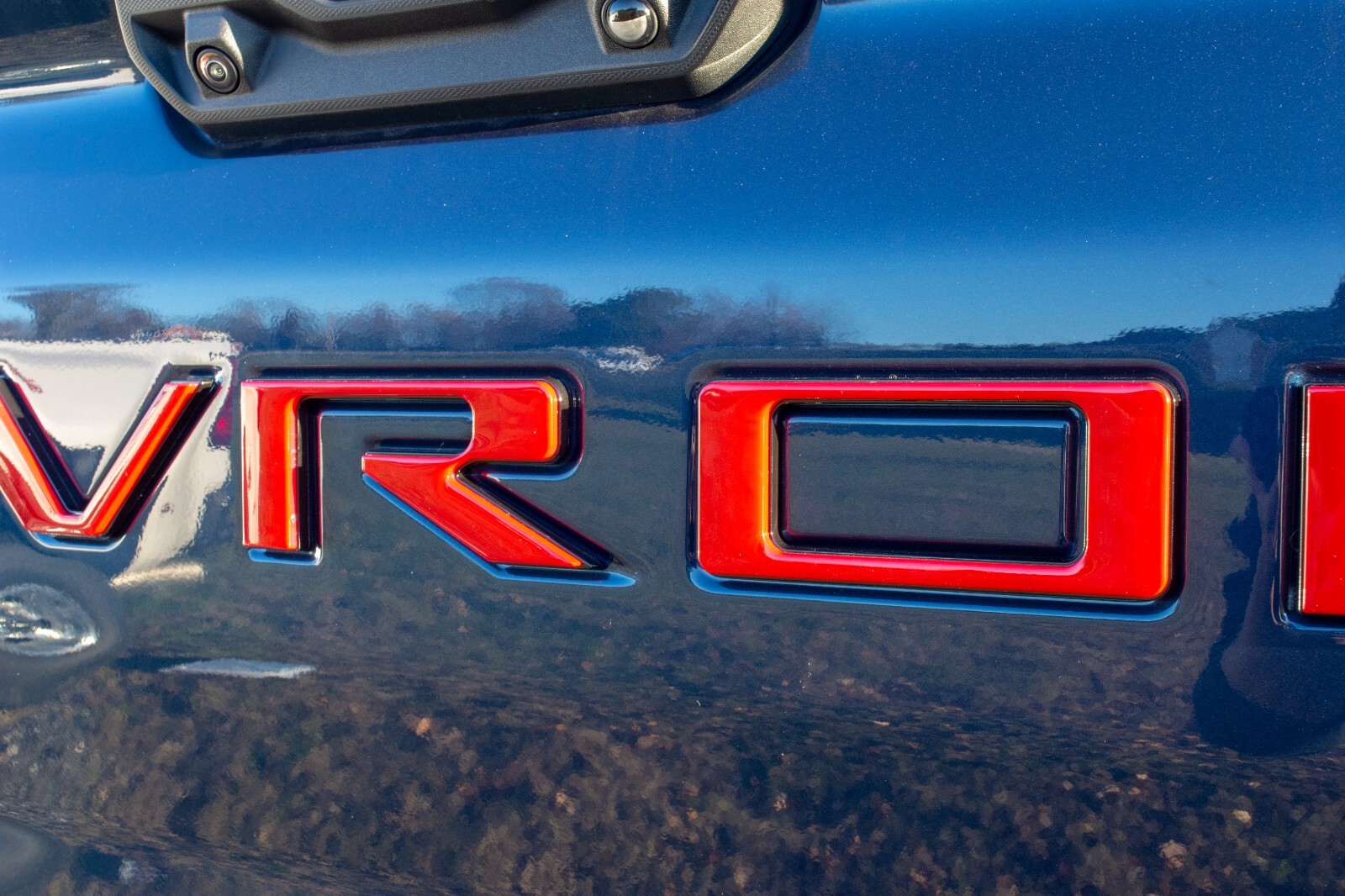 0.3in Red Black RAISED TAILGATE LETTERS FOR 2019-24 CHEVROLET SILVERADO