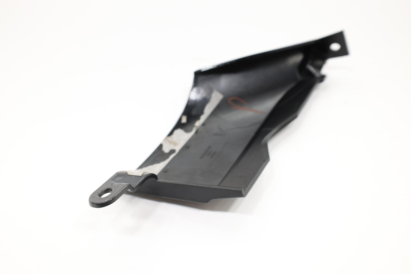 2023-2026 VINFAST VF 8 FRONT WINDSHIELD LEFT SIDE MOLDING COVER OEM BEX30006230