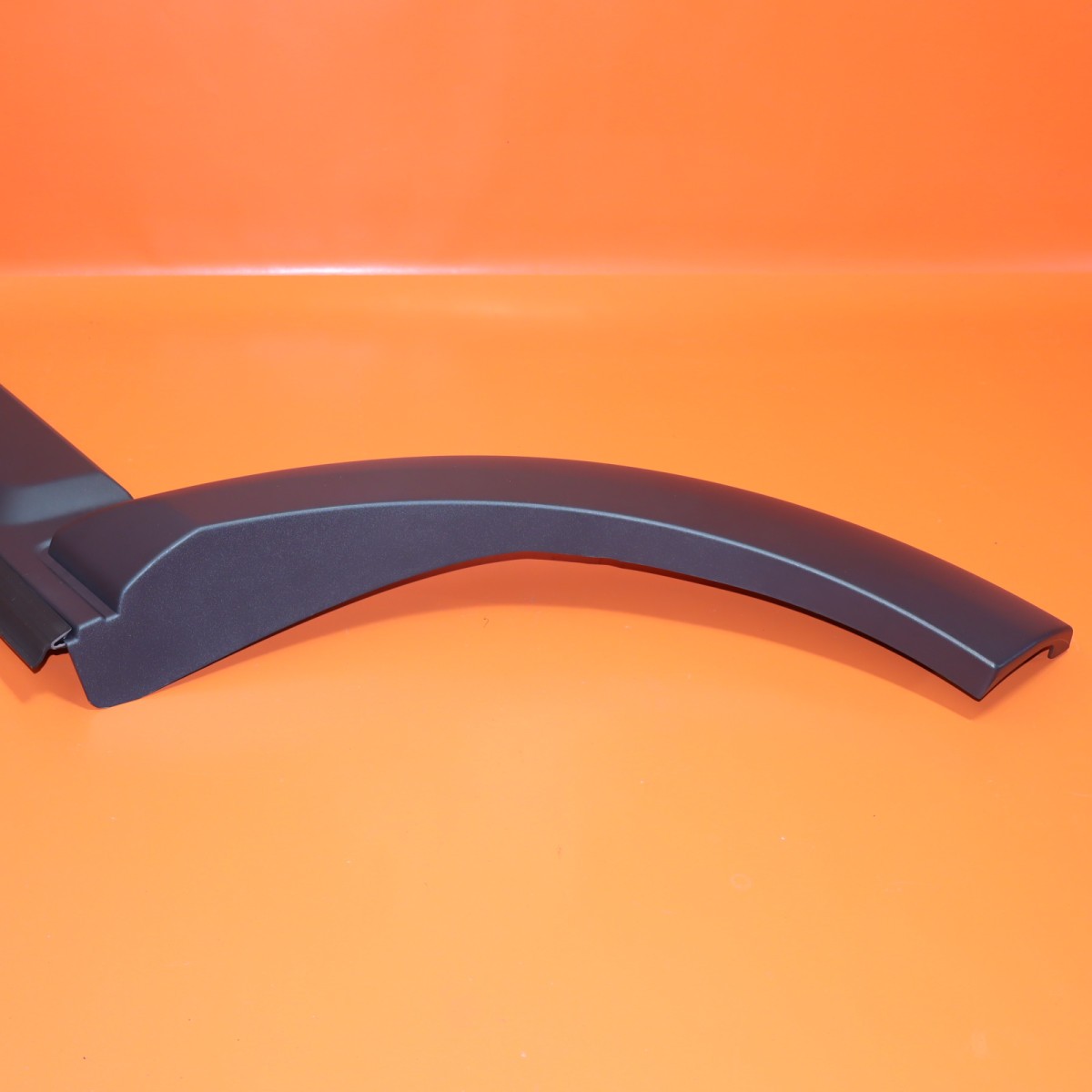 LAND ROVER LR3 LR4 DOOR MOLDING LOWER REAR LEFT 2005-2015 2016 DGP000155PCL OEM