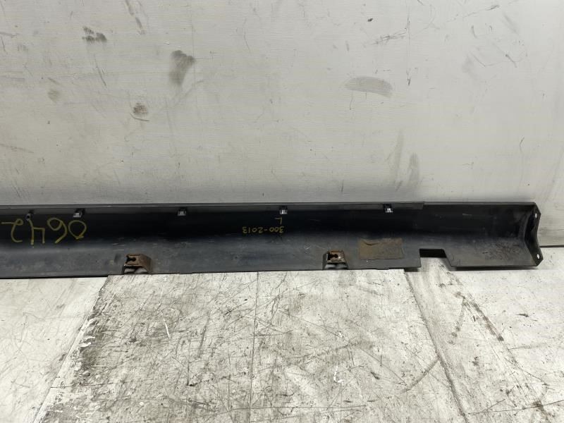 2013 CHRYSLER 300 LEFT DRIVER SIDE SKIRT ROCKER PANEL MOLDING OEM+