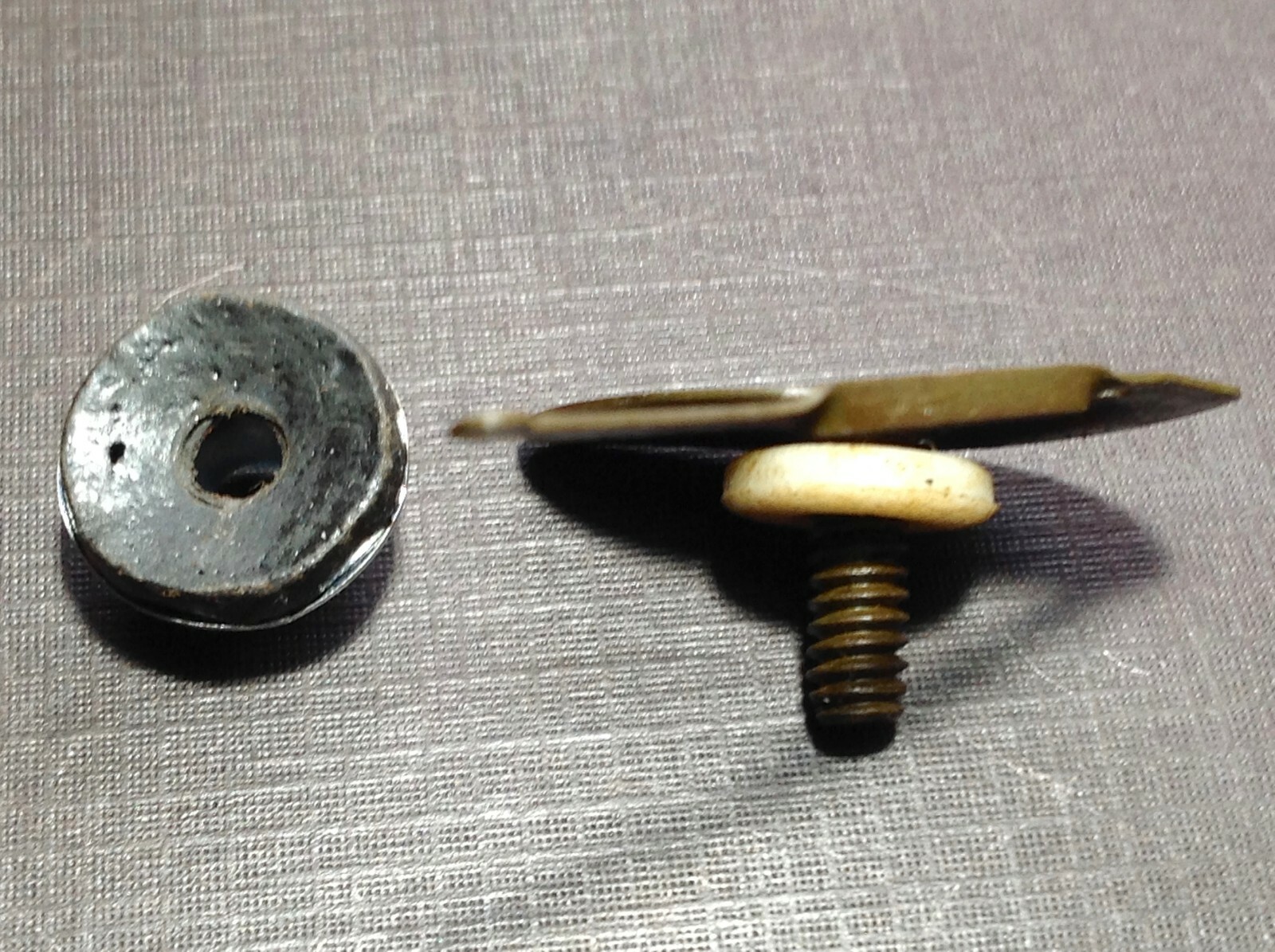 25 NORS quarter fender belt moulding clips sealer nuts 3/4″ – 1″Oldsmobile Chevy