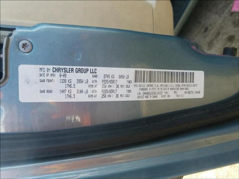 2008 09 10 CHRYSLER TOWN COUNTRY RH RIGHT FRONT PASS DOOR WINDOW CHROME MOLDING