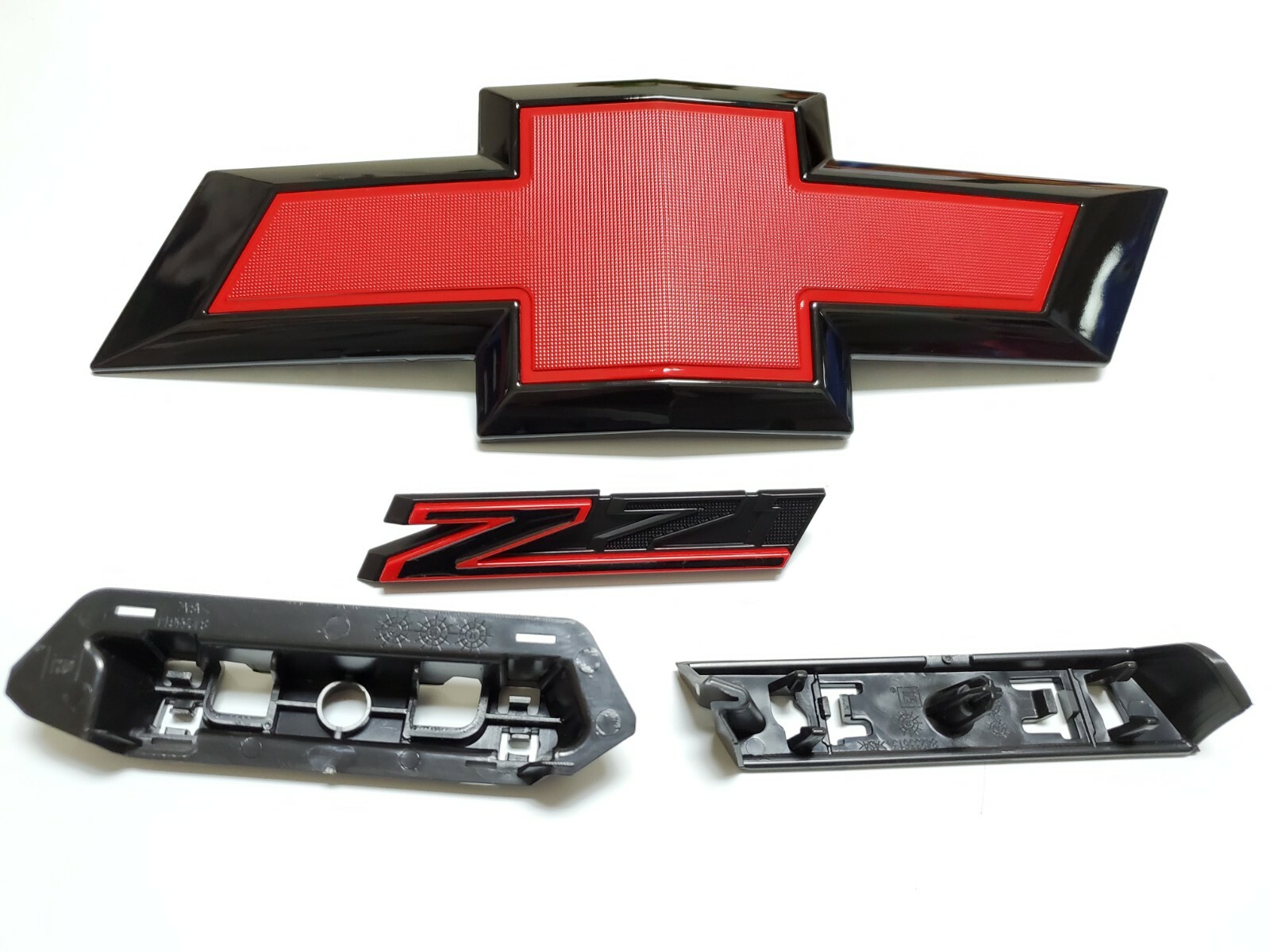 2019-2021 Chevrolet Silverado 1500 Black Red Bowtie Emblem & Z71 Grille Emblem