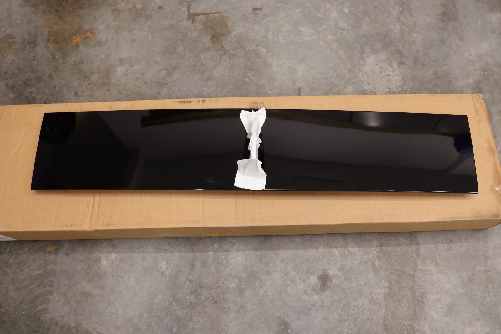 2022-2025 Rivian R1S OEM Rear Overhead Shark Fin Roof Antenna Applique Molding
