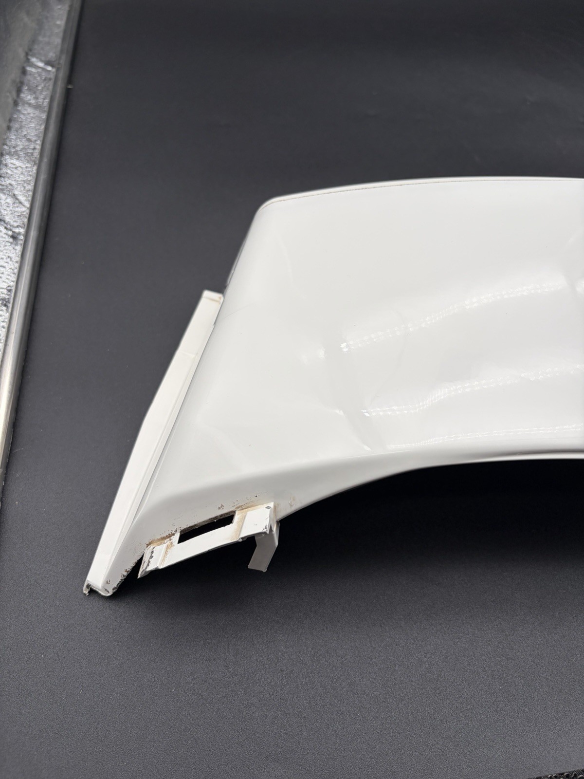 2003-2005 Toyota 4Runner Left Front Fender Flare Moulding Pearl White 53088
