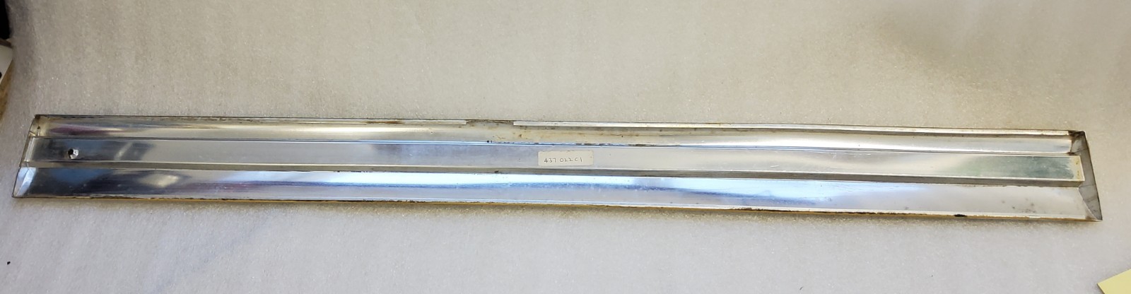 72-75 International Harvester Travelall Travelette Right Rear Back Door trim 33″