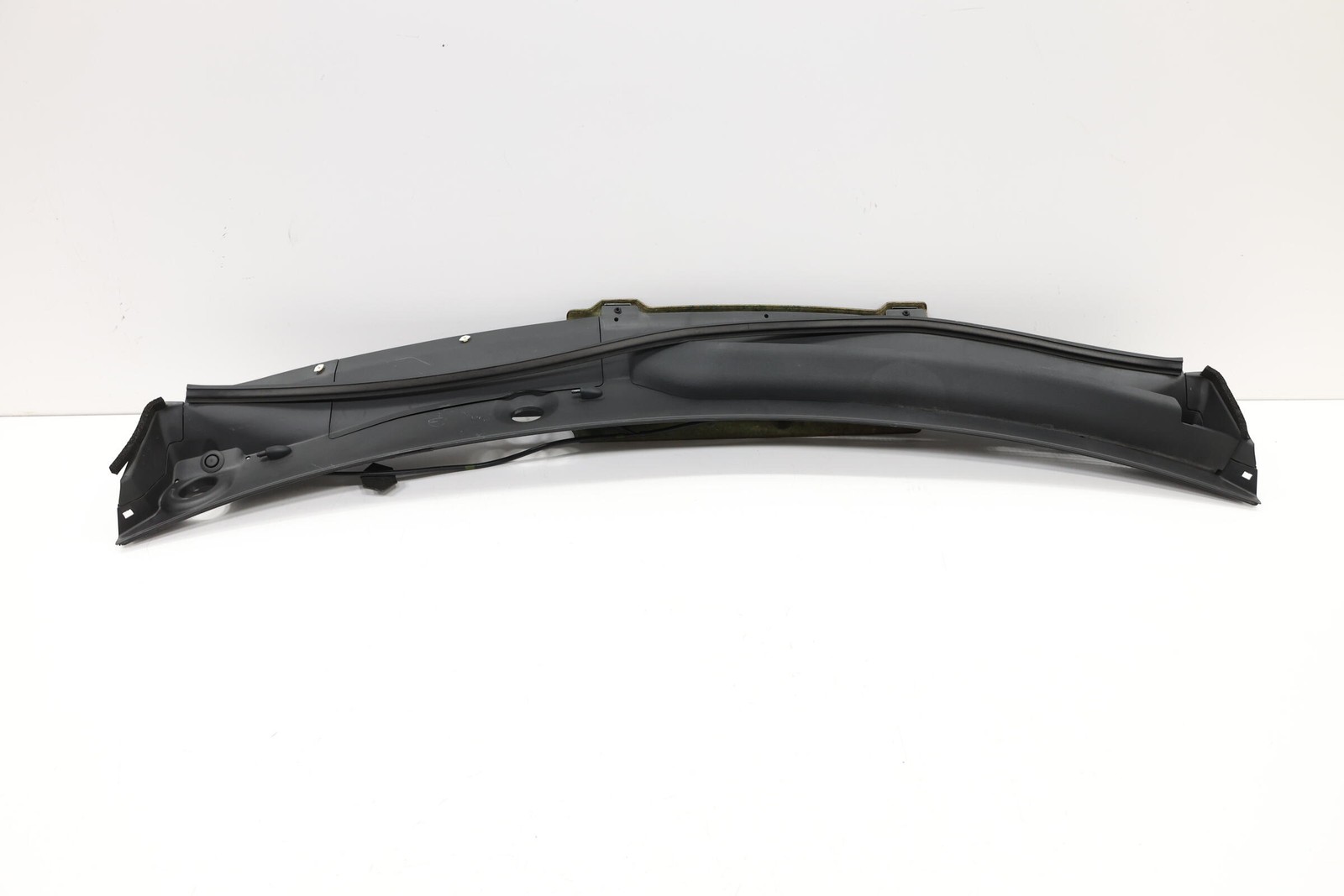 2022 – 2023 NISSAN ROGUE FRONT WINDSHIELD COWL VENT GRILLE PANEL OEM 668206RR0A
