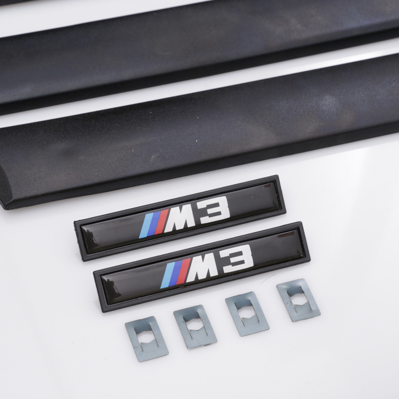 DOOR TRIMS SIDE MOULDING TRIM LEFT RIGHT CLIPS FOR BMW E36 CONVERTIBLE M3