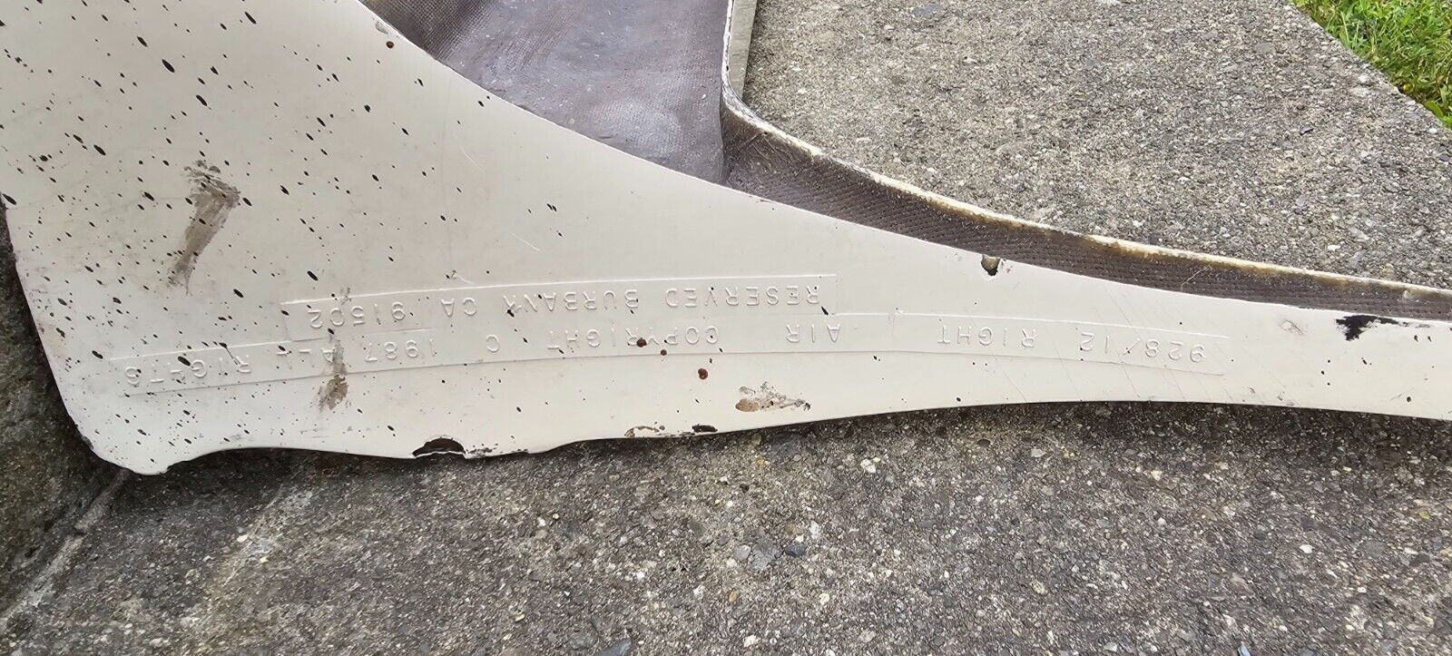 NICE USED PORSCHE 928 LIGHTWEIGHT FIBERGLASS PASSENGERS SIDE ROCKER PANEL