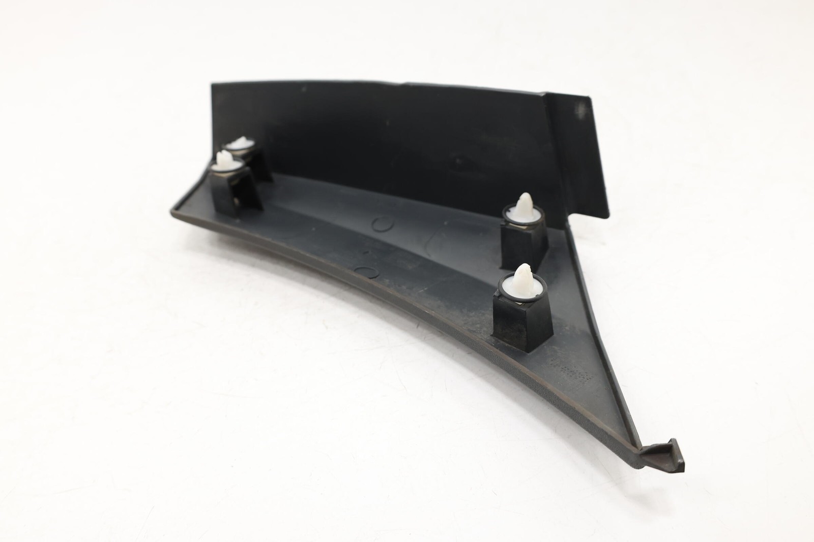 2019 – 2026 MERCEDES SPRINTER 2500 W907 FRONT LEFT SIDE FENDER LOWER MOLDING OEM