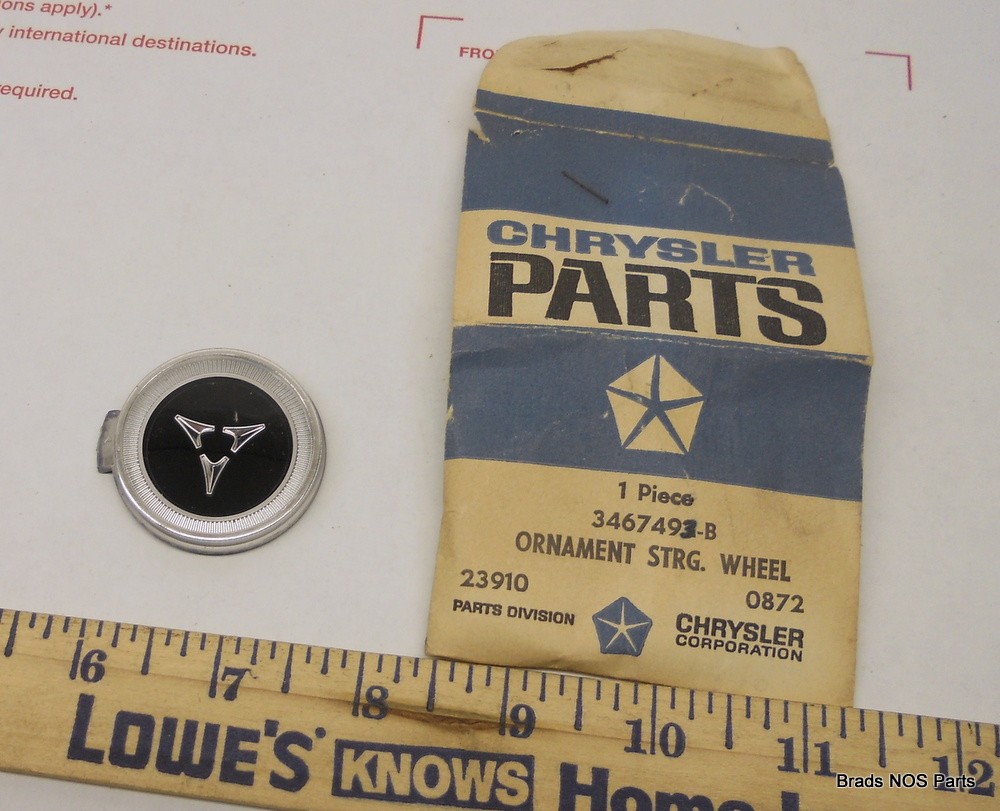 NOS Mopar 1968-1969 Dodge HORN PAD ORNAMENT w/ WOODGRAIN STEERING WHEEL 3467493