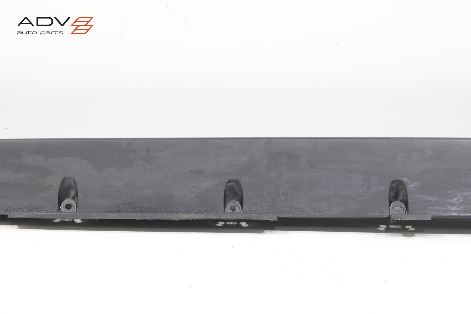 2017 – 2020 NISSAN ROGUE LEFT DRIVER SIDE SKIRT ROCKER PANEL MOLDING OEM