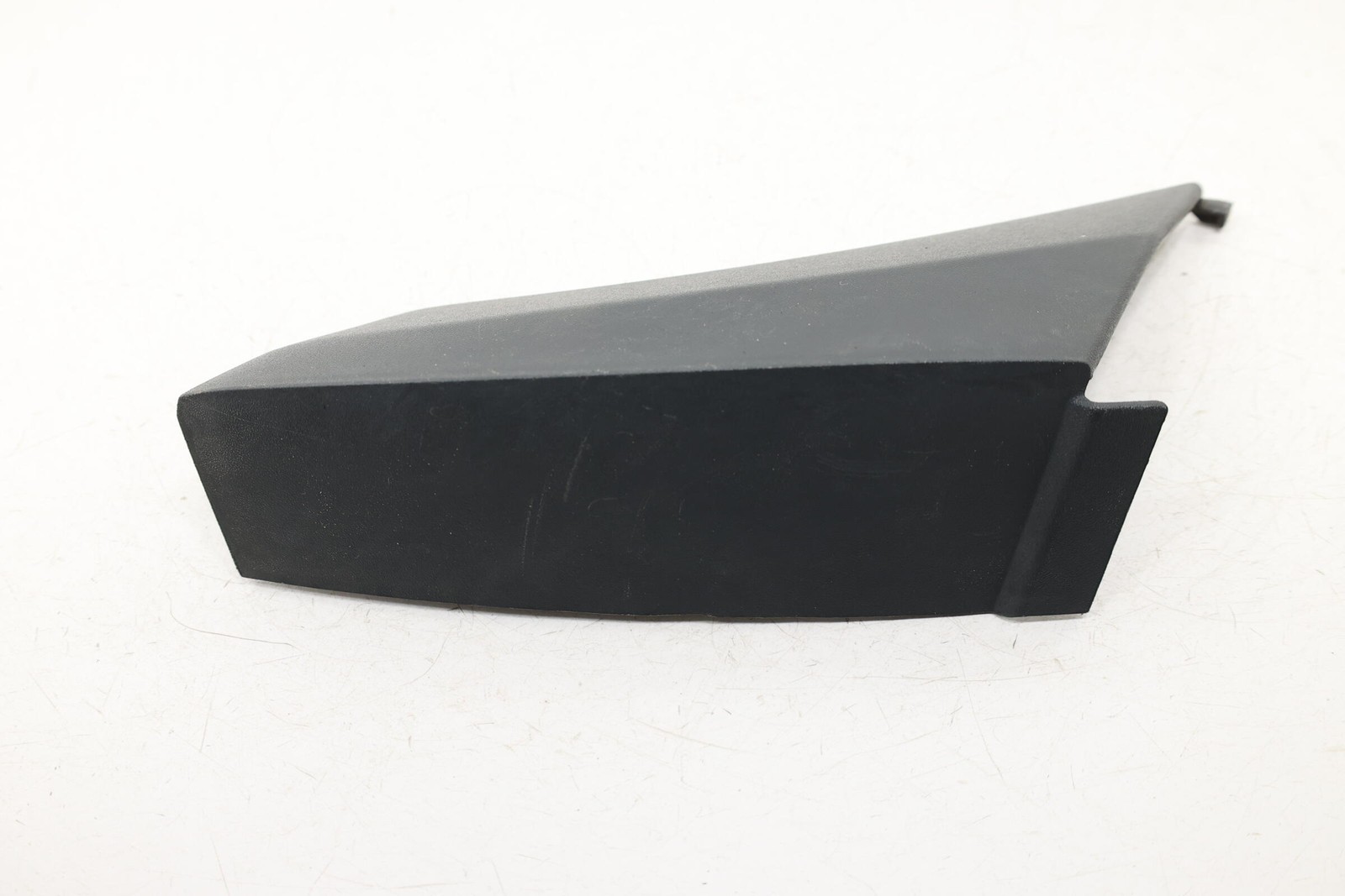 2019 – 2026 MERCEDES SPRINTER 2500 W907 FRONT LEFT SIDE FENDER LOWER MOLDING OEM
