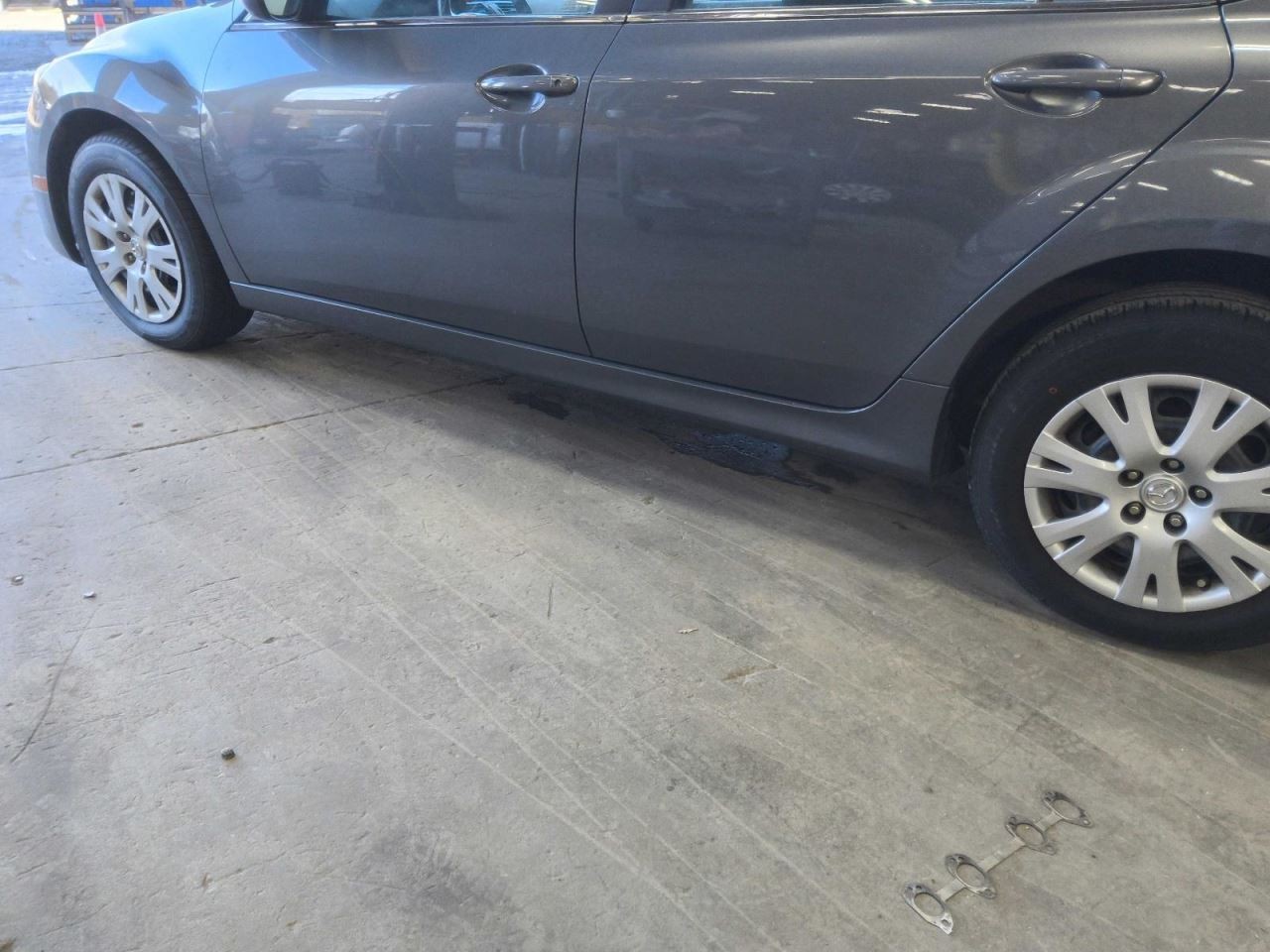6 2011 Rocker Panel Moulding 704173