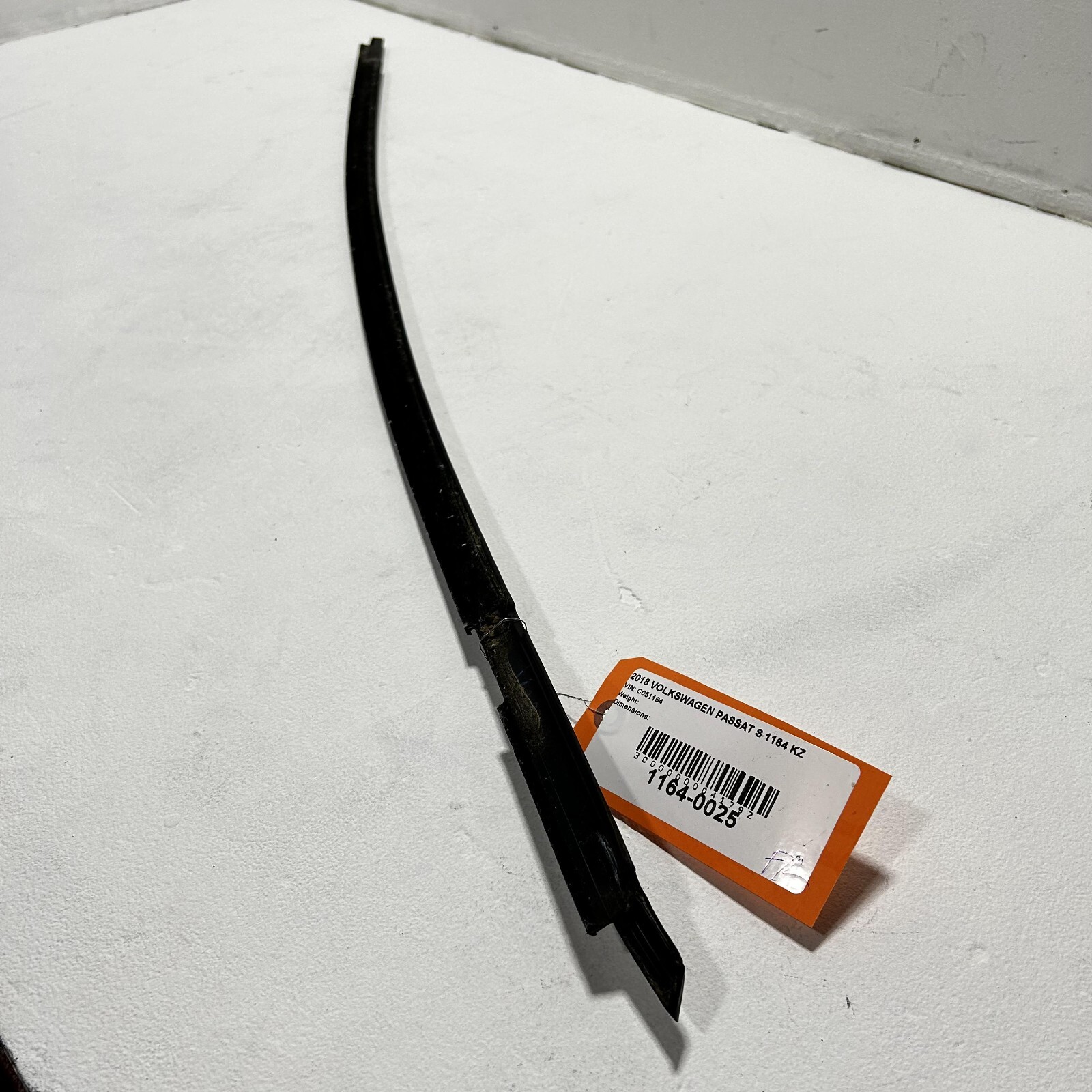12-2018 Volkswagen Passat S Front Left Side Door Chrome Window Upper Molding OEM
