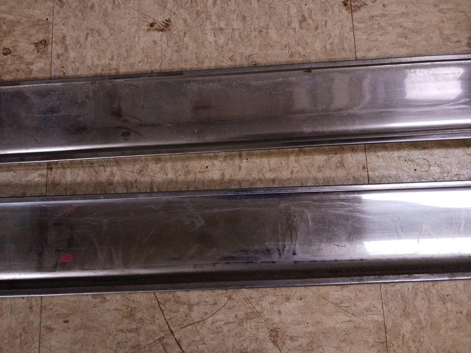 New OEM GM Rocker Trim Set w/ 2 End Caps 9 Mounts 1964 Oldsmobile 88 (TB24)
