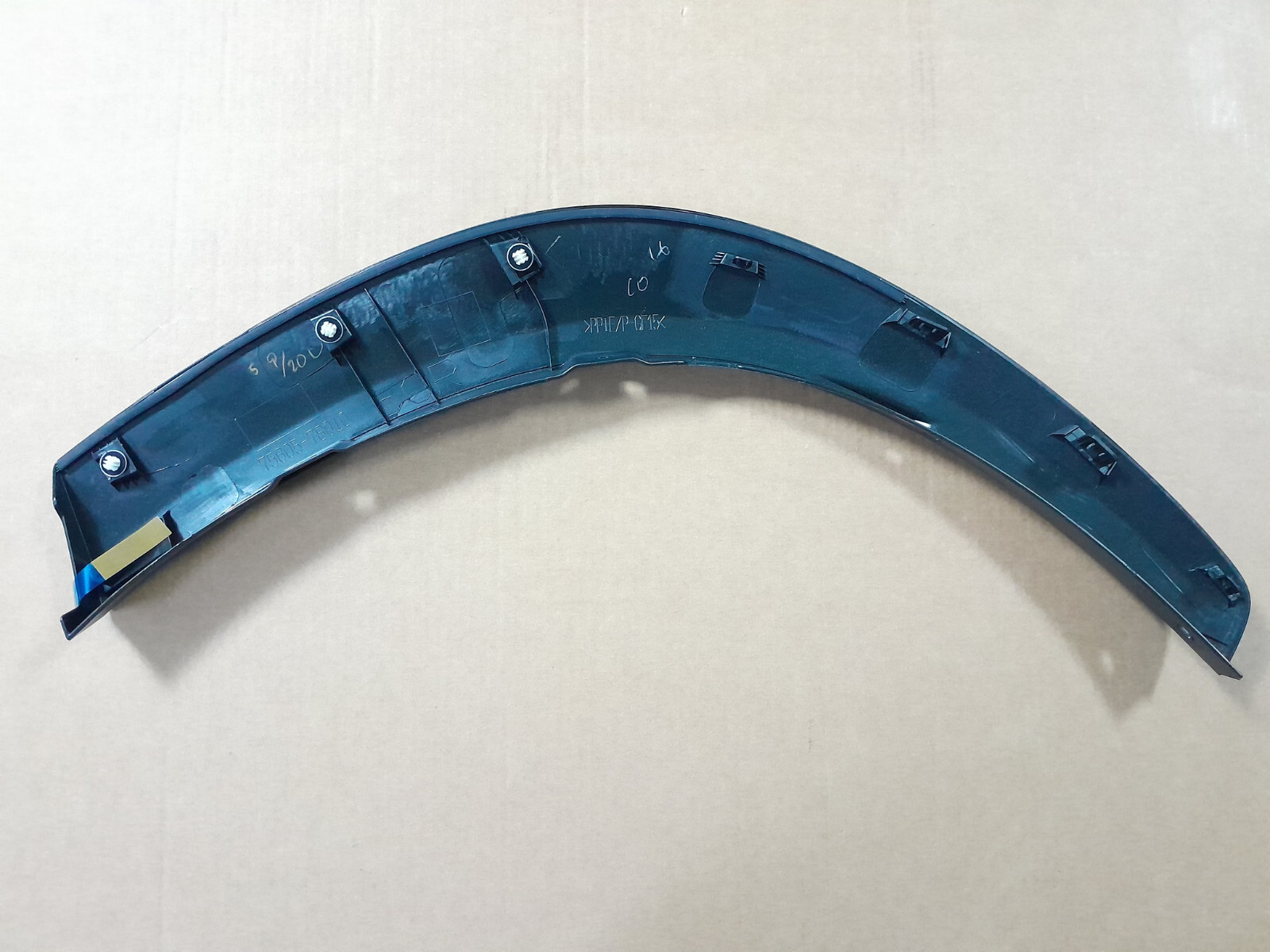 Genuine OEM Rear Right Quarter Arch Molding Lexus NX200t NX300h 75605-78010