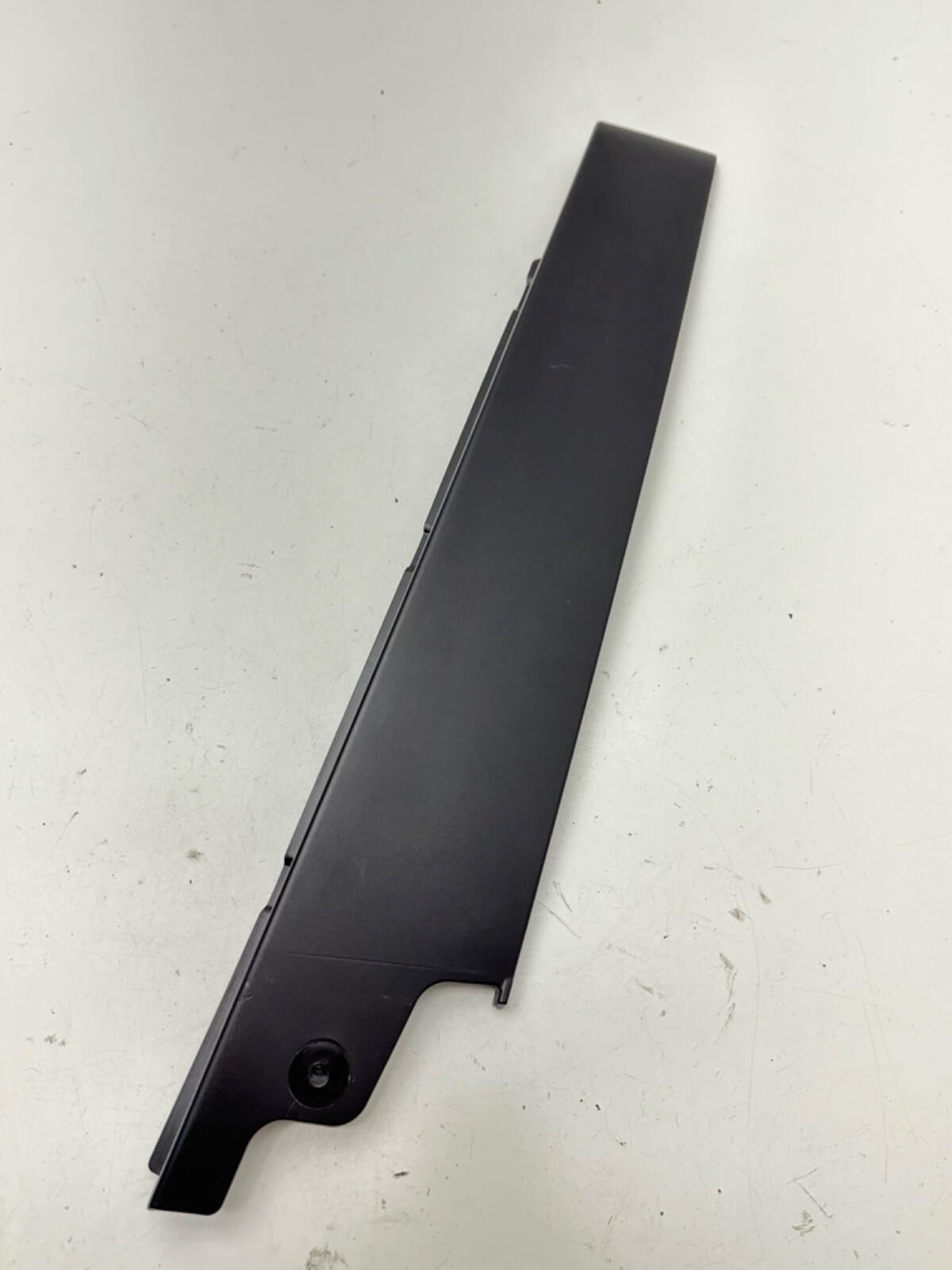 2015-2018 AUDI Q3 – Front Left Door Window B Pillar Molding Trim 8U0837901B OEM