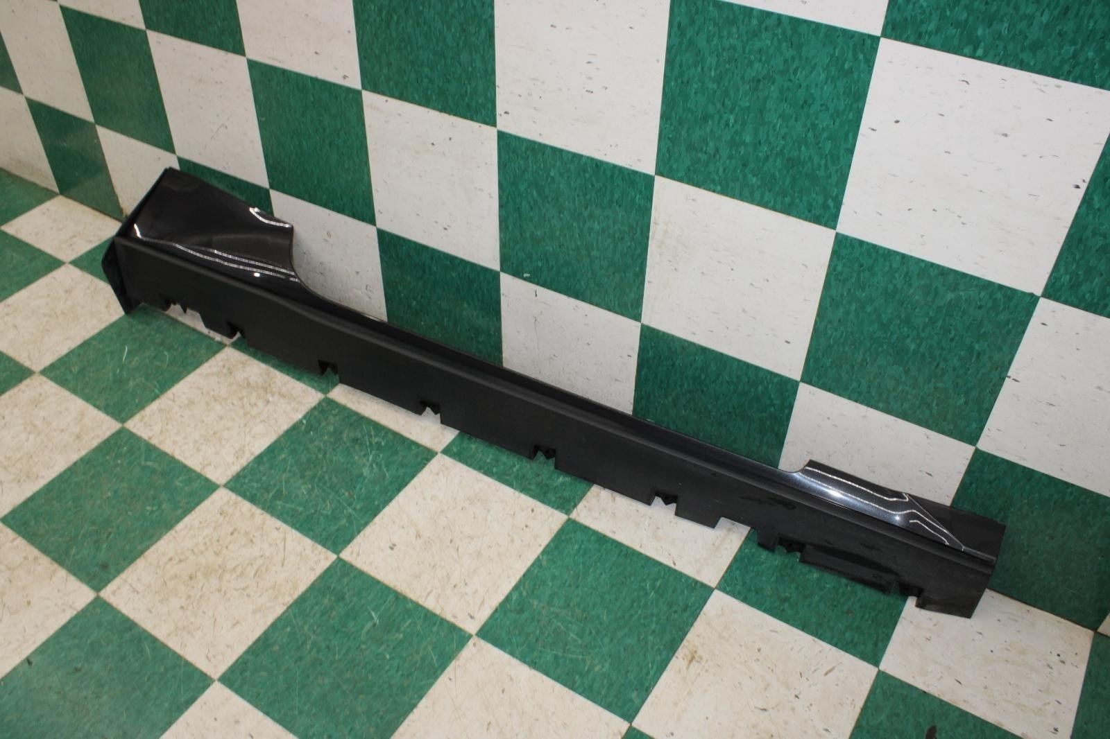 24-25 Mustang Starlight Gray Passenger Right RH Rocker Molding Side Skirt Panel