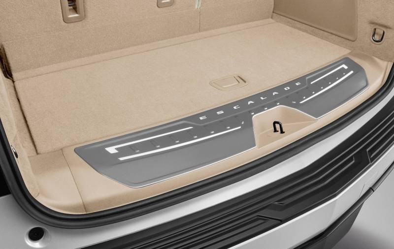 NEW OEM GM CADILLAC ESCALADE Illuminated Cargo Sill Plate in Parchment 21-23