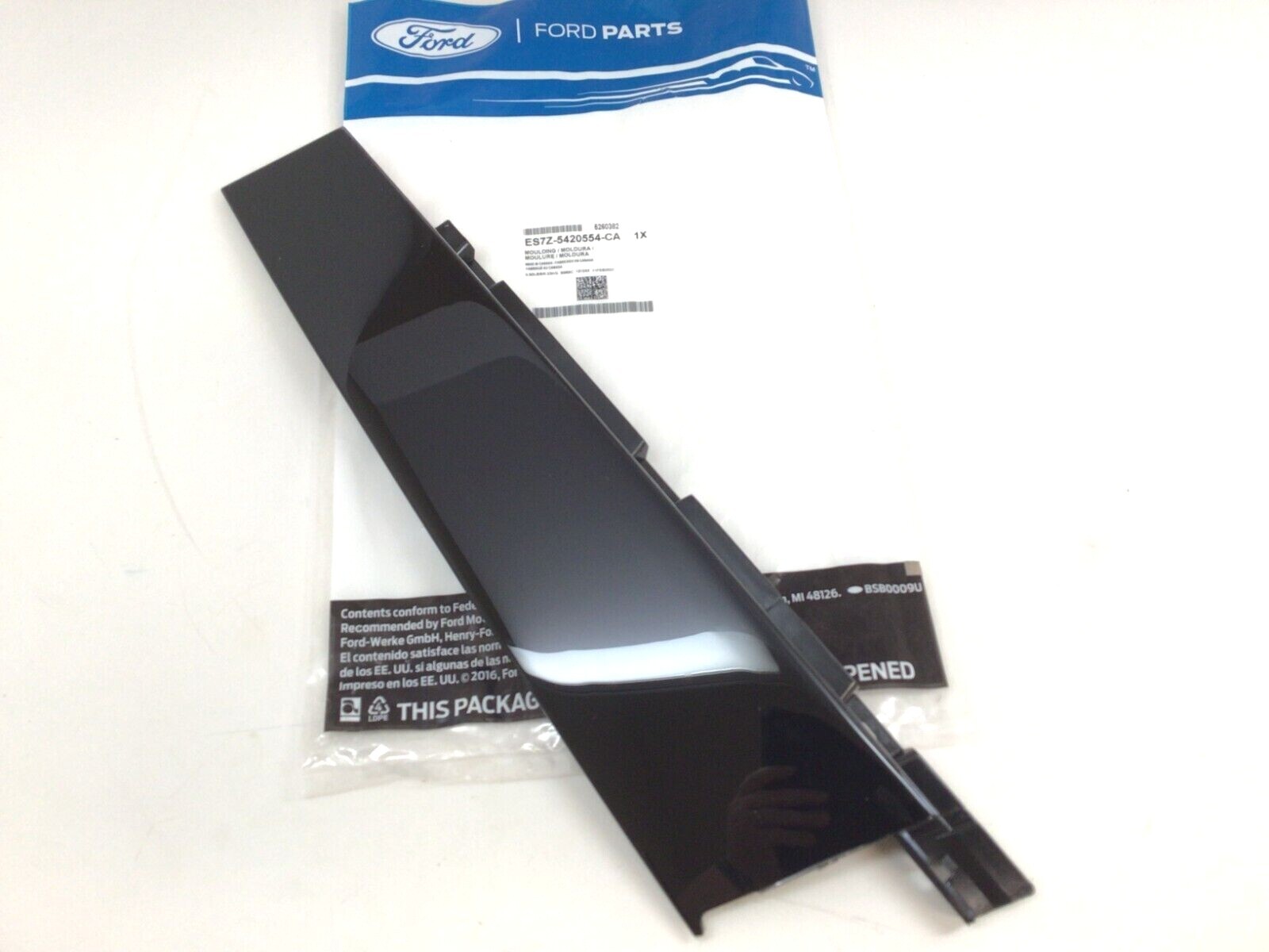 2014-2020 Ford Fusion RH Passenger side Pillar Moulding new OEM ES7Z-5420554-CA