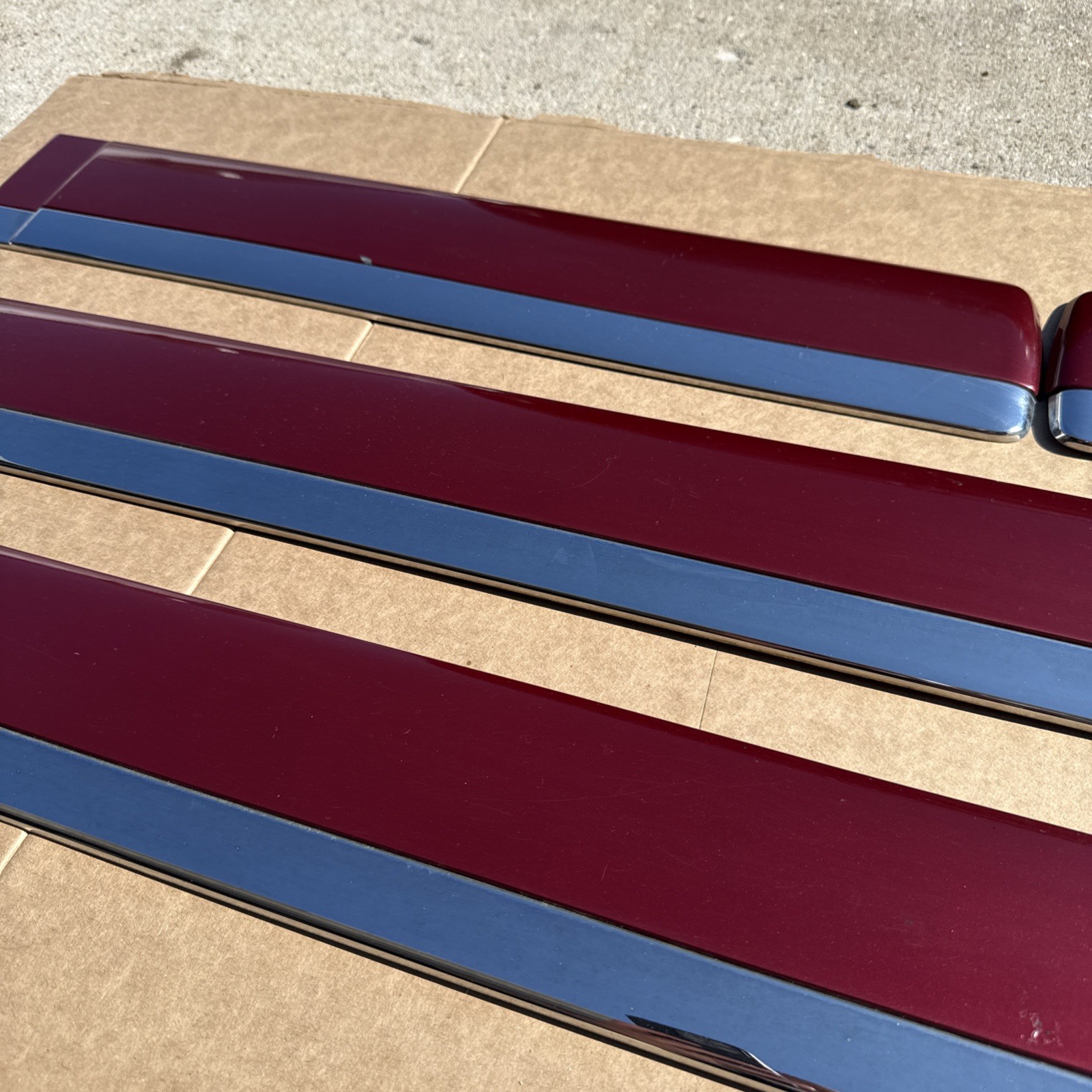 07-14 Tahoe Suburban Door Molding Trim Set Complete Front Rear 4 Pieces Red OEM