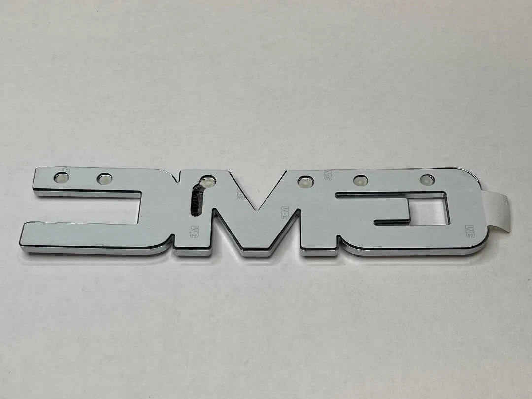 New OEM Factory 2018-2021 GMC Terrain Rear Red Chrome Liftgate Tailgate Emblem