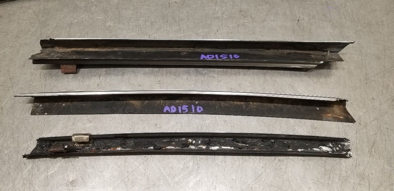 82 CHEVY CORVETTE C3 EXTERIOR WINDSHIELD CHROME TRIM SET