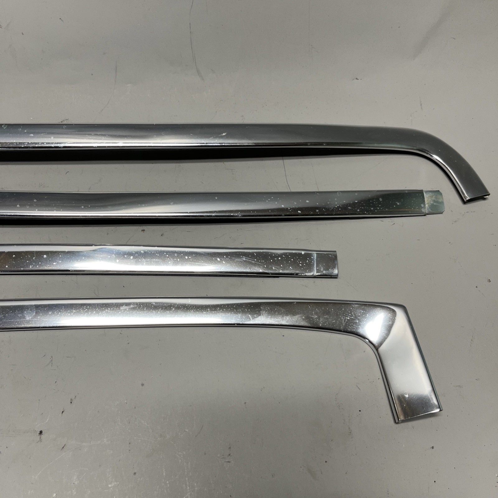 80-96 Ford F150 Bronco Chrome Windshield Trim Outside Molding 4 Piece TOP & SIDE