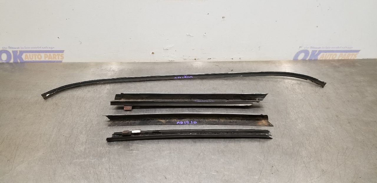 82 CHEVY CORVETTE C3 EXTERIOR WINDSHIELD CHROME TRIM SET
