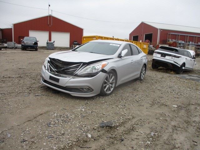(LOCAL PICKUP ONLY) AZERA 2015 Rocker Panel Moulding 1619159