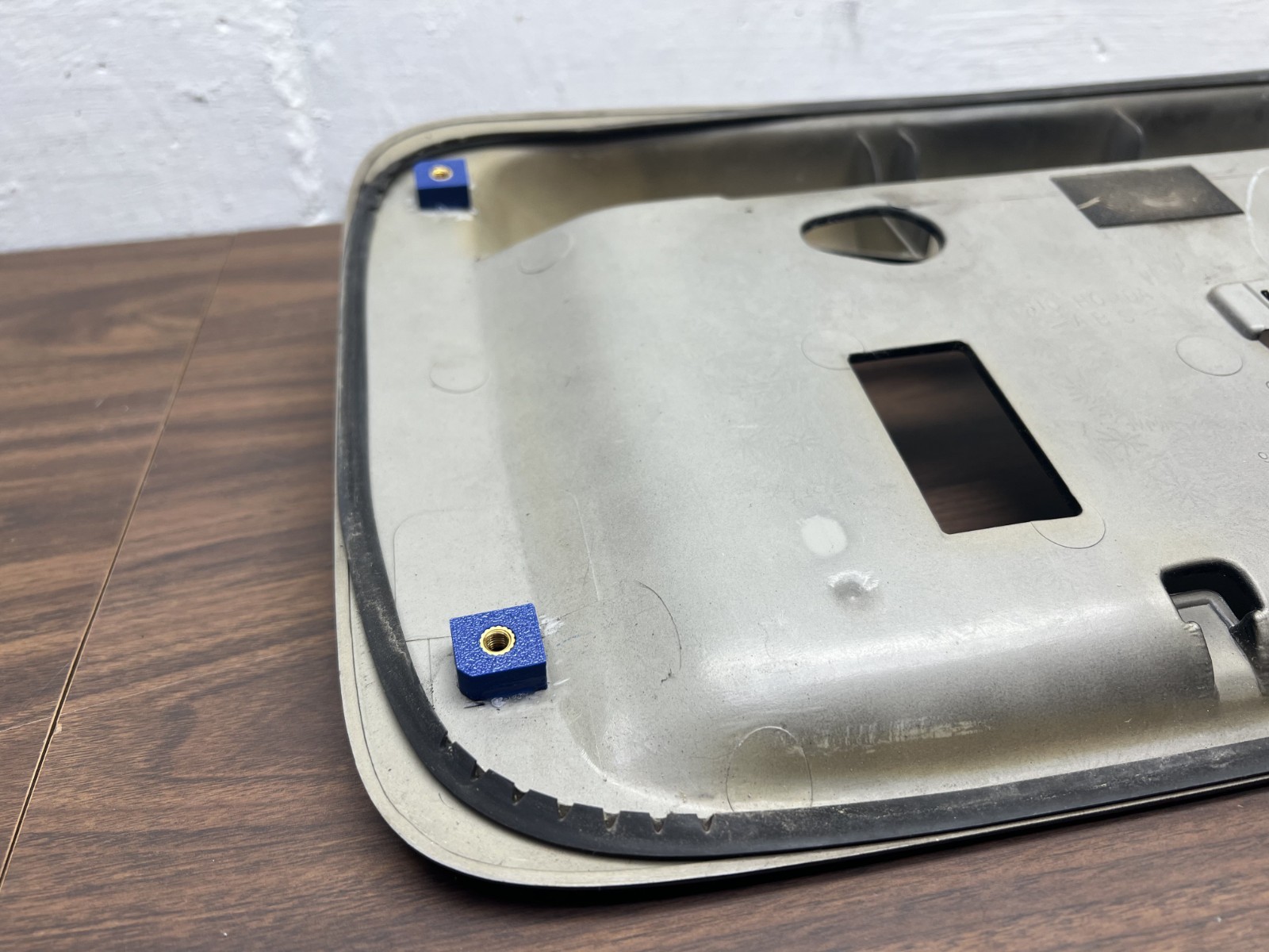 1997-2001 Honda CRV CR-V License Plate Garnish Repair Kit