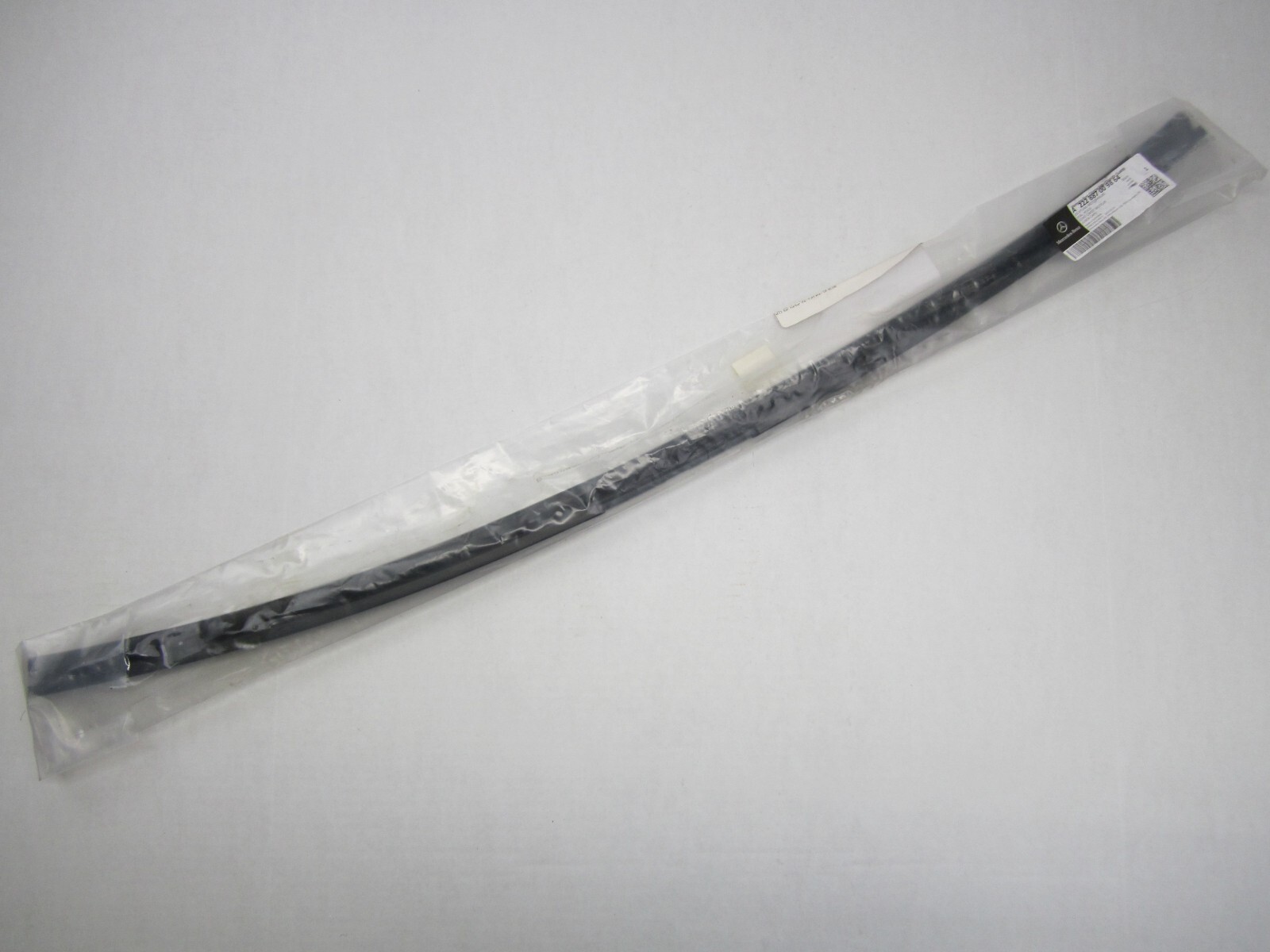 Mercedes S 450 560 63 65 AMG 2018 2019 2020 Front Weather-Strip Engine Hood Seal