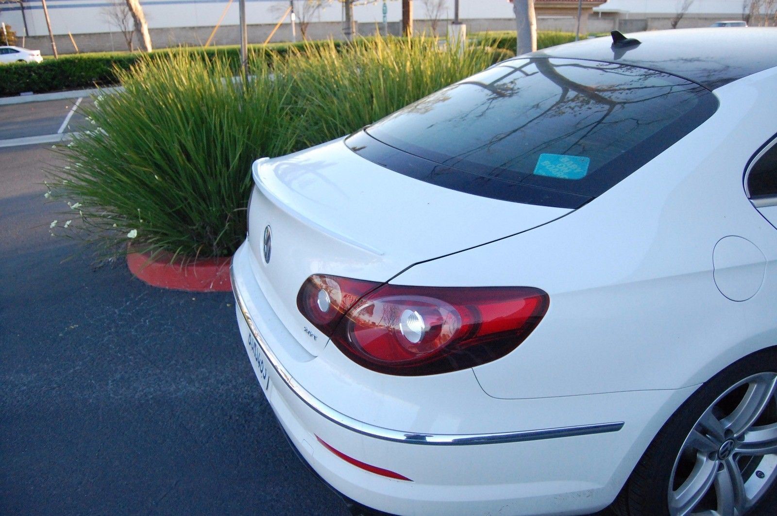 47″ Long Universal Glossy White Rear Trunk Deck Lip Spoiler Wing For Mitsubishi