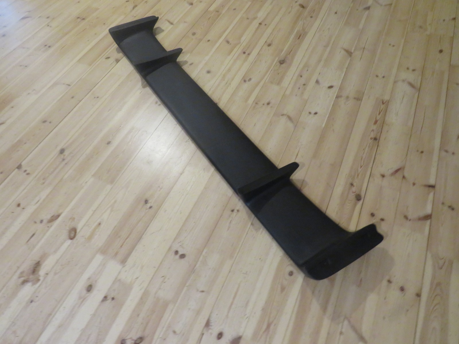 VOLVO 740 SPOILER/ REAR WING