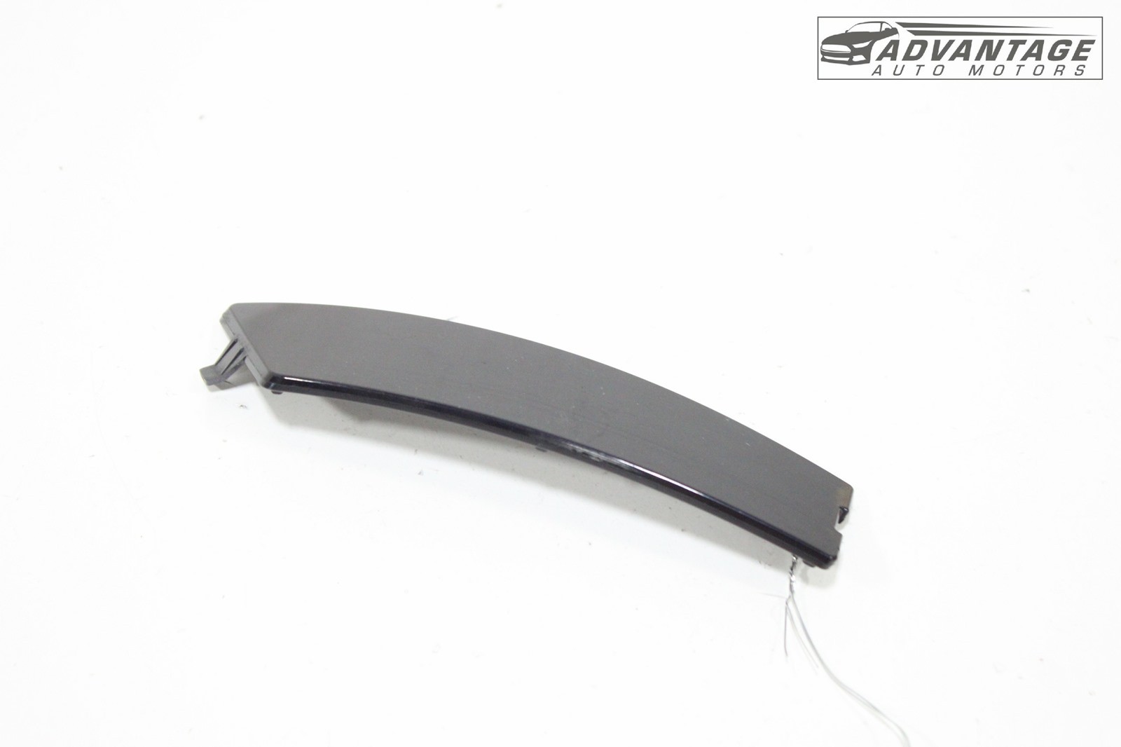 2020-2025 MITSUBISHI OUTLANDER SPORT REAR RIGHT OUTER TAIL LIGHT BOLT COVER OEM
