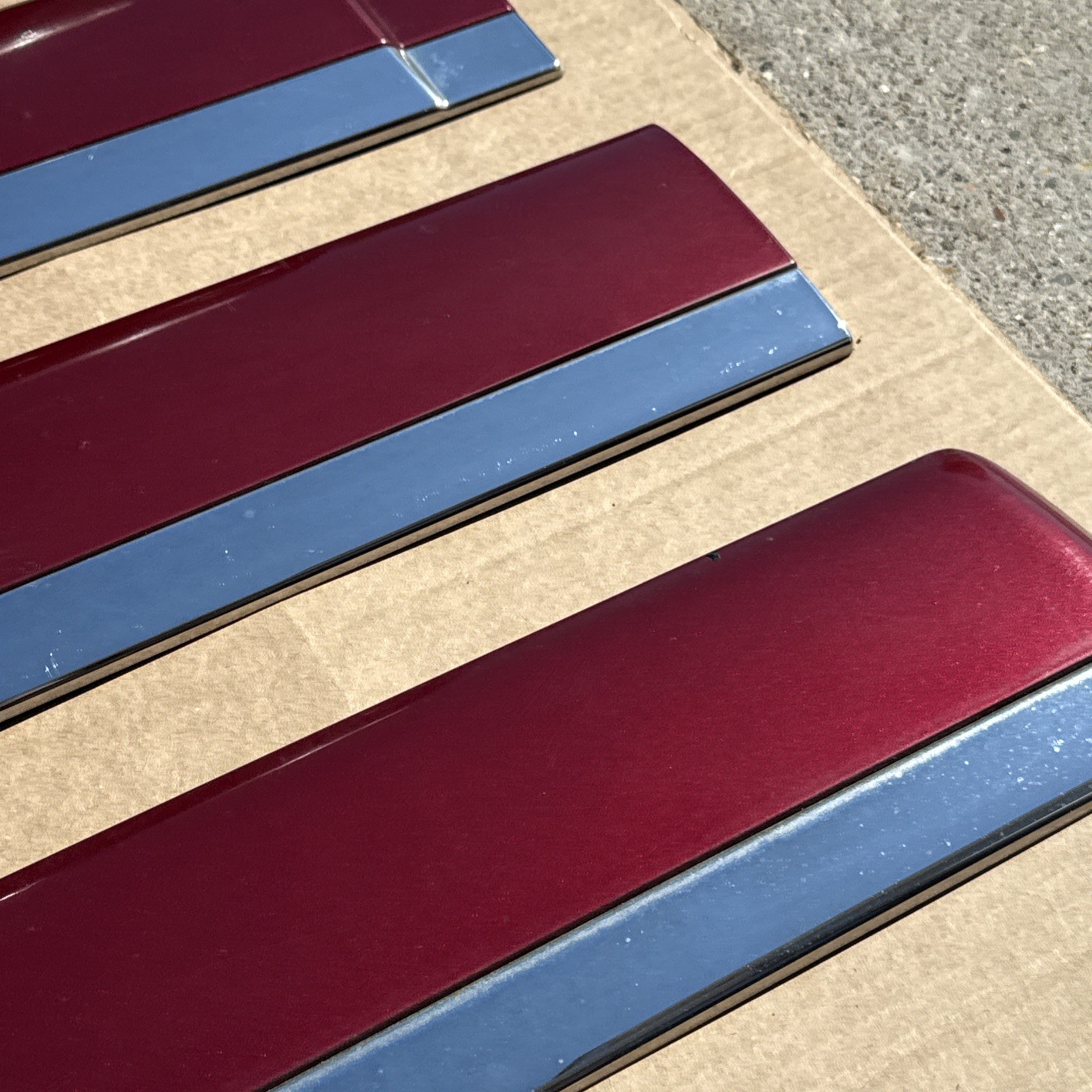 07-14 Tahoe Suburban Door Molding Trim Set Complete Front Rear 4 Pieces Red OEM