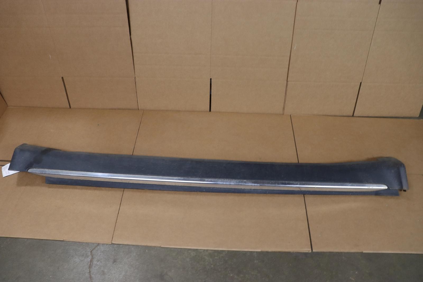 2011-2025 DODGE DURANGO RIGHT PASSENGER SIDE ROCKER MOLDING SKIRT GRAY OEM