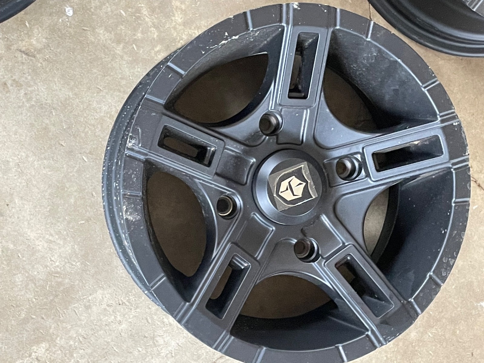 15inch razor wheels one of them have a small scratch on them the others are like