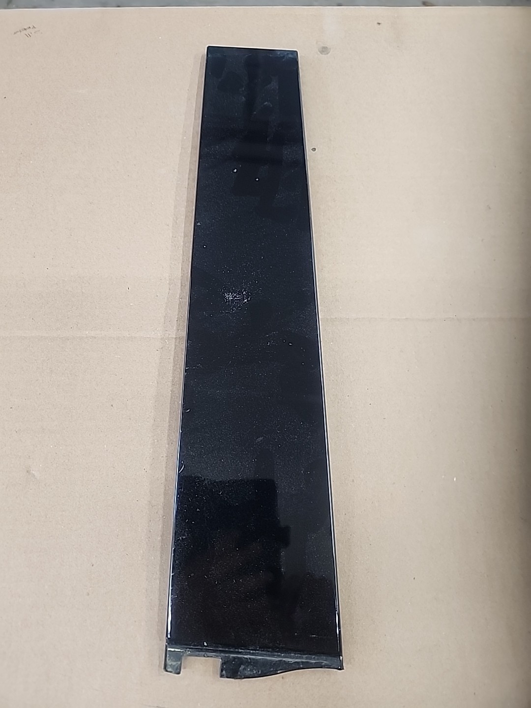 Right Passenger Front Door B Pillar Molding Trim For Chevy Suburban Tahoe 15-20