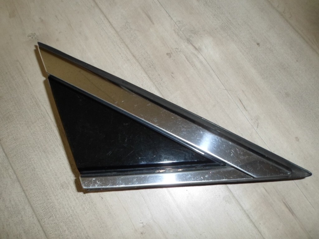 2010 2011 2012 2013 2014 2015 2016 Cadillac SRX – Side Mirror Trim Right Side