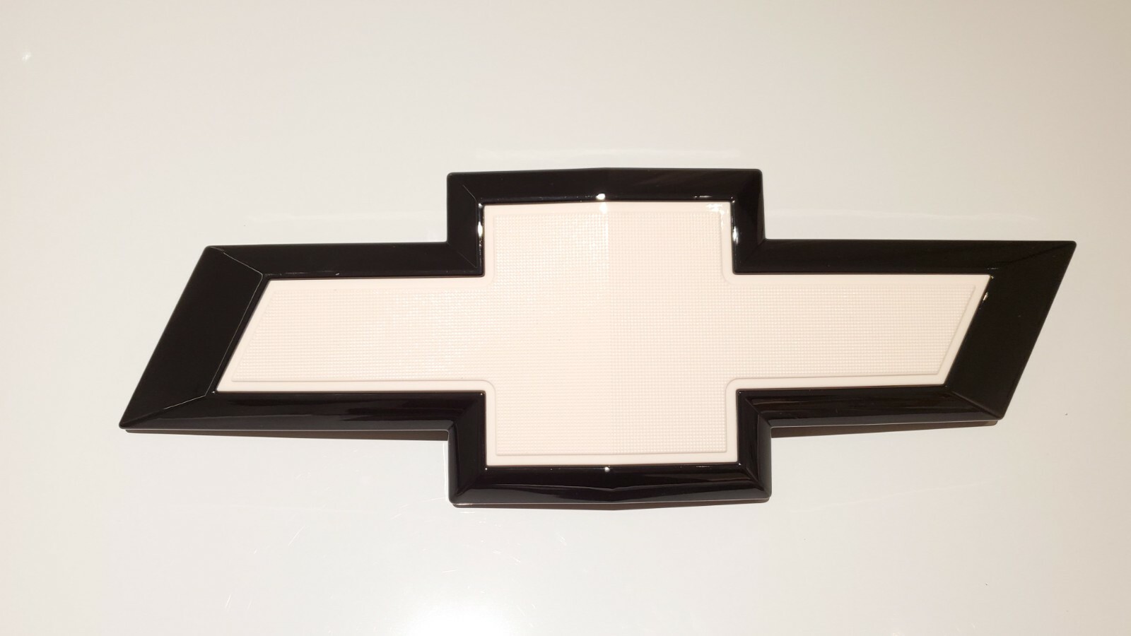 2019-2021 Chevrolet Silverado 1500 Bowtie Front Grille Emblem Gloss black white