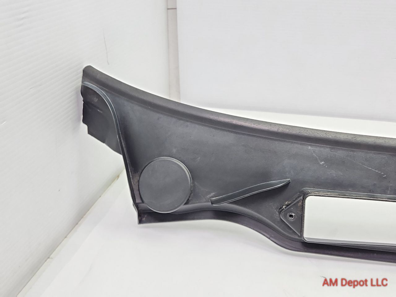 2009 BMW 135i 128i E82 E88 Windshield Bottom Cover Cowl 51717058220, 51714364446