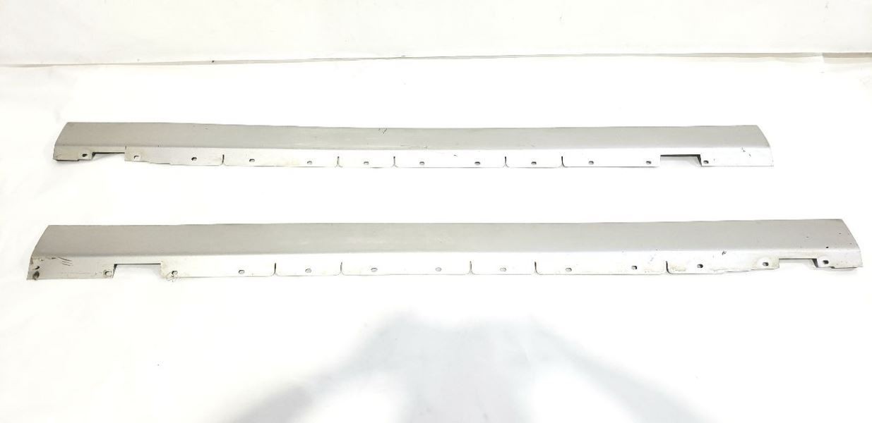 2004 Ford Thunderbird OEM Pair Rocker Panel Moulding Skirt Scratches