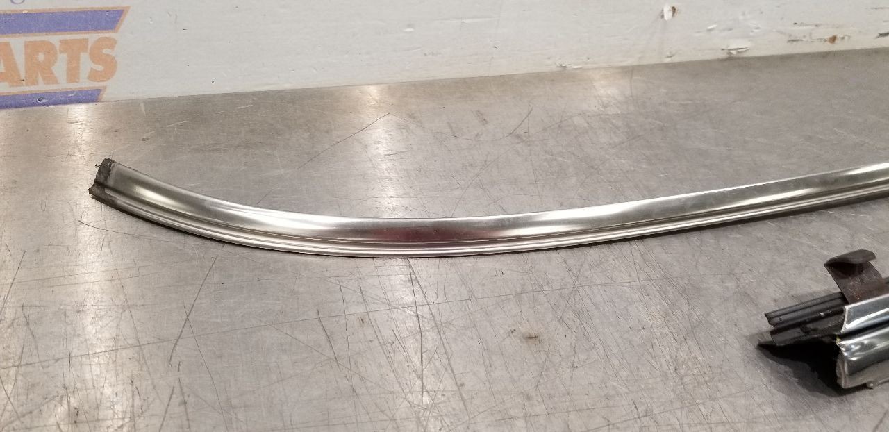 82 CHEVY CORVETTE C3 EXTERIOR WINDSHIELD CHROME TRIM SET